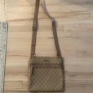 Gucci Canvas Messenger Monogram Coated Bag